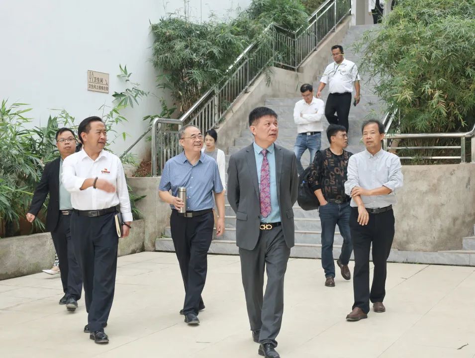 1739861828976653.jpg 1739861828976653.jpg