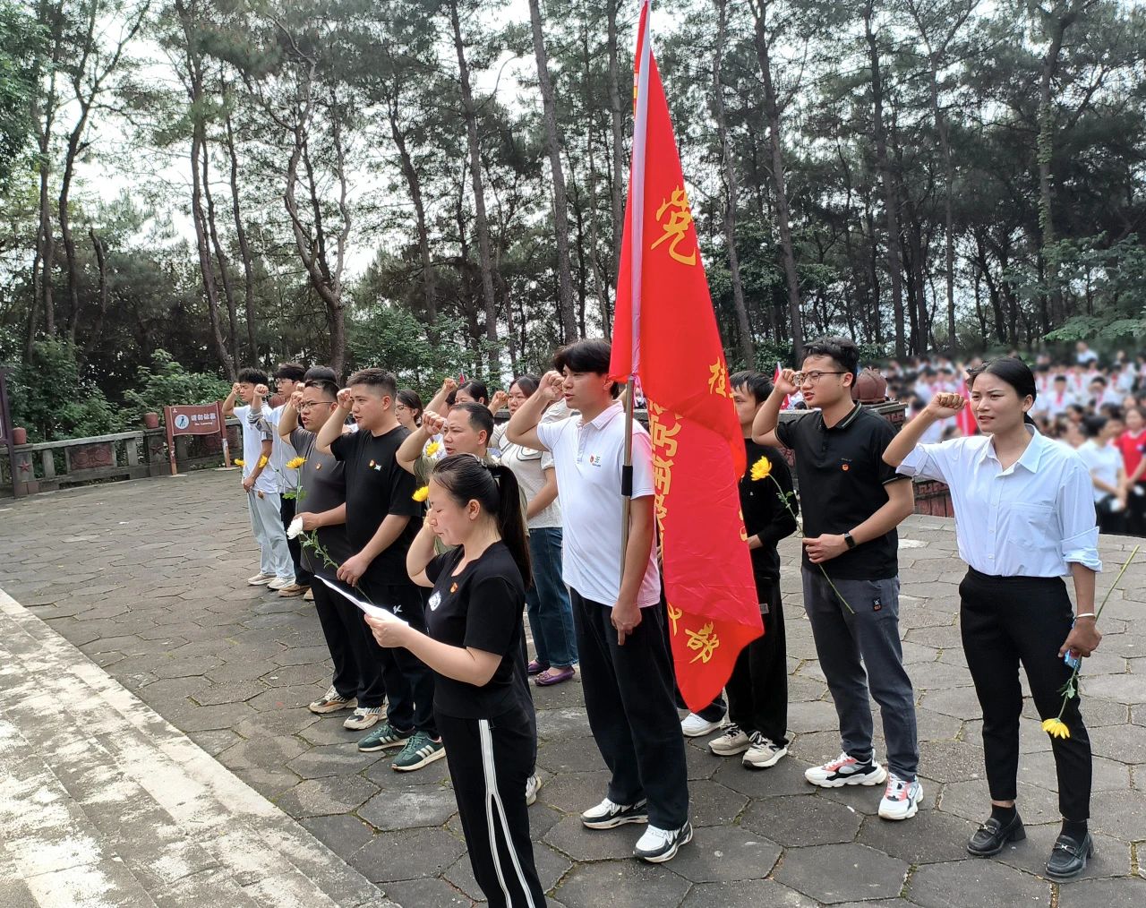 1740551909238551.jpg 416b1e93498b819e3404d89054ad043a.jpg