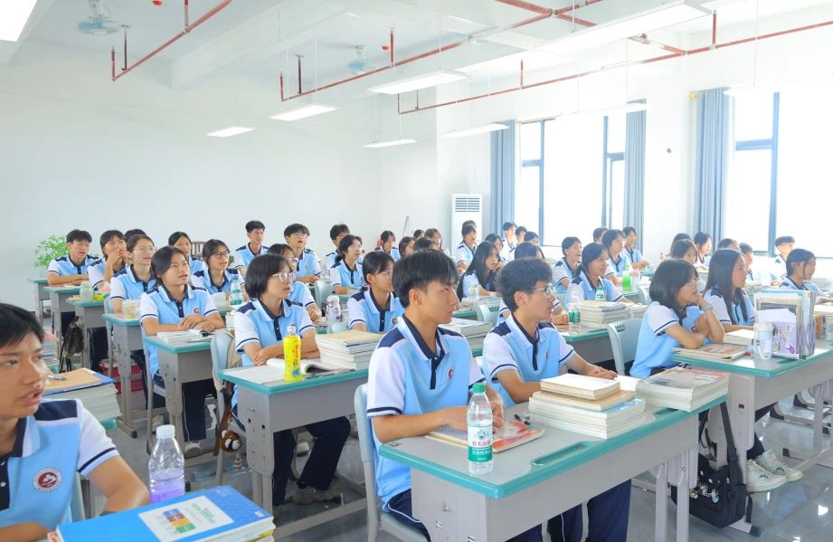 1740646372947718.jpg aaee4fc95ce3831a01ed1efa56d784a3.jpg