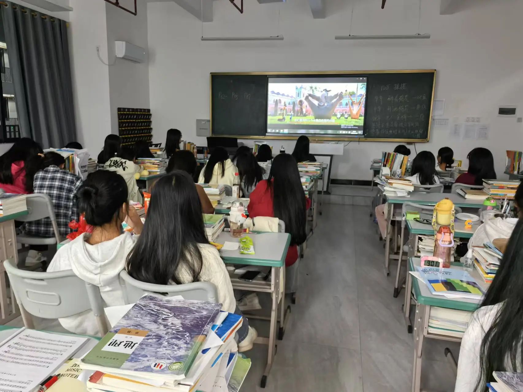 1740646470466143.jpg c13c9132608bd5ef98cb6d57681fc7d8.jpg