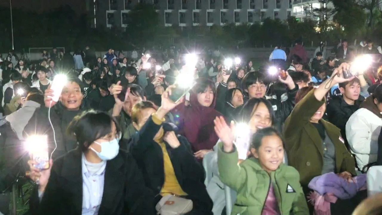 1740964022243975.jpg c0b8e9b8c08d9057d46db9b19f3d32b1.jpg